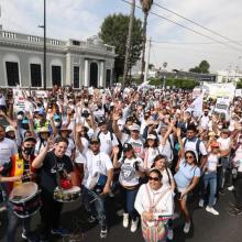 La comunidad del CUValles en la Mega Marcha por la Autonomía Universitaria 